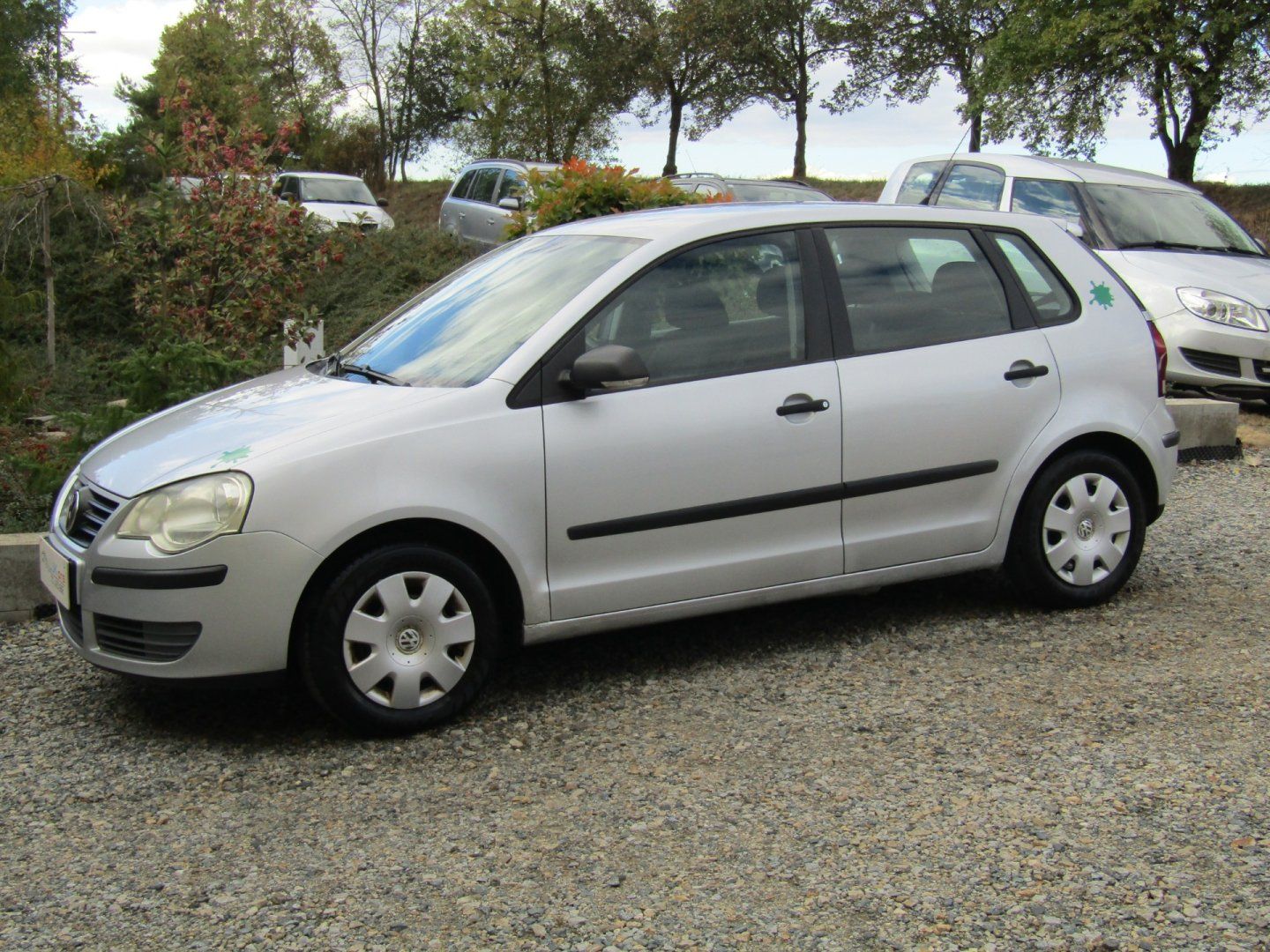 Volkswagen Polo, 1.4 I 55kW  ZIMNÍ PNEU  1.MAJI - fotka 2