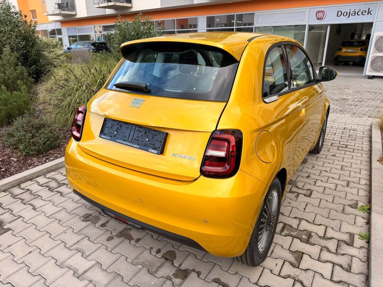 Fiat 500, Hybrid Torino Hatchback 1.0 BS - fotka 4