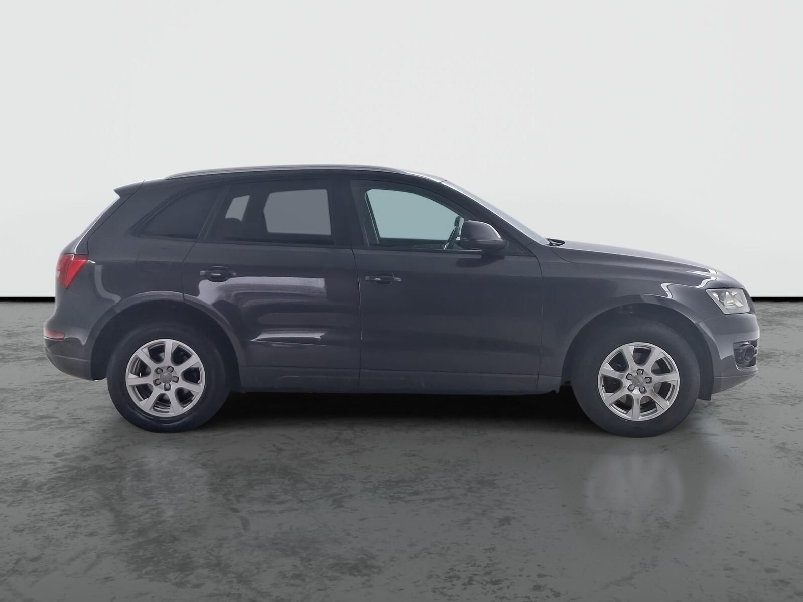 Audi Q5, 2.0 TDI, 4X4 - fotka 6