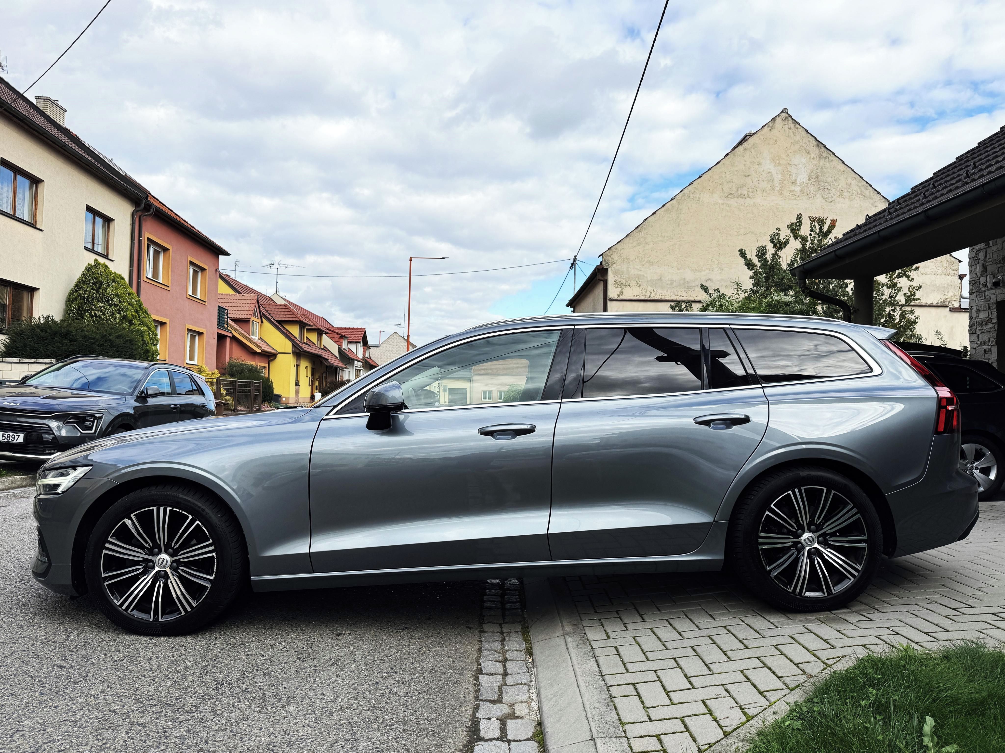 Volvo V60, VOLVO V60 2.0D3 HEAD-UP,KAMERA - fotka 4