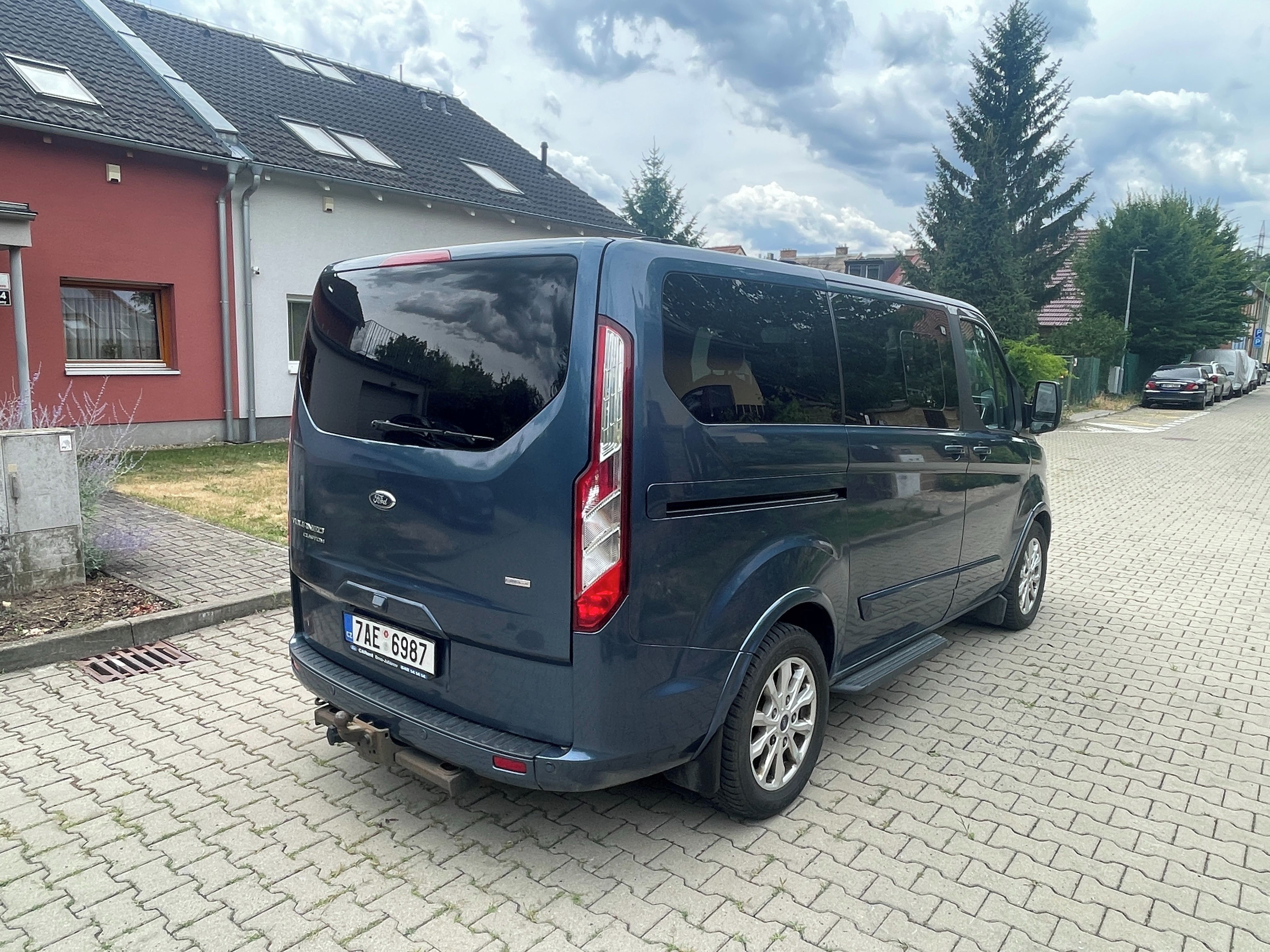 Ford Tourneo Custom - fotka 3