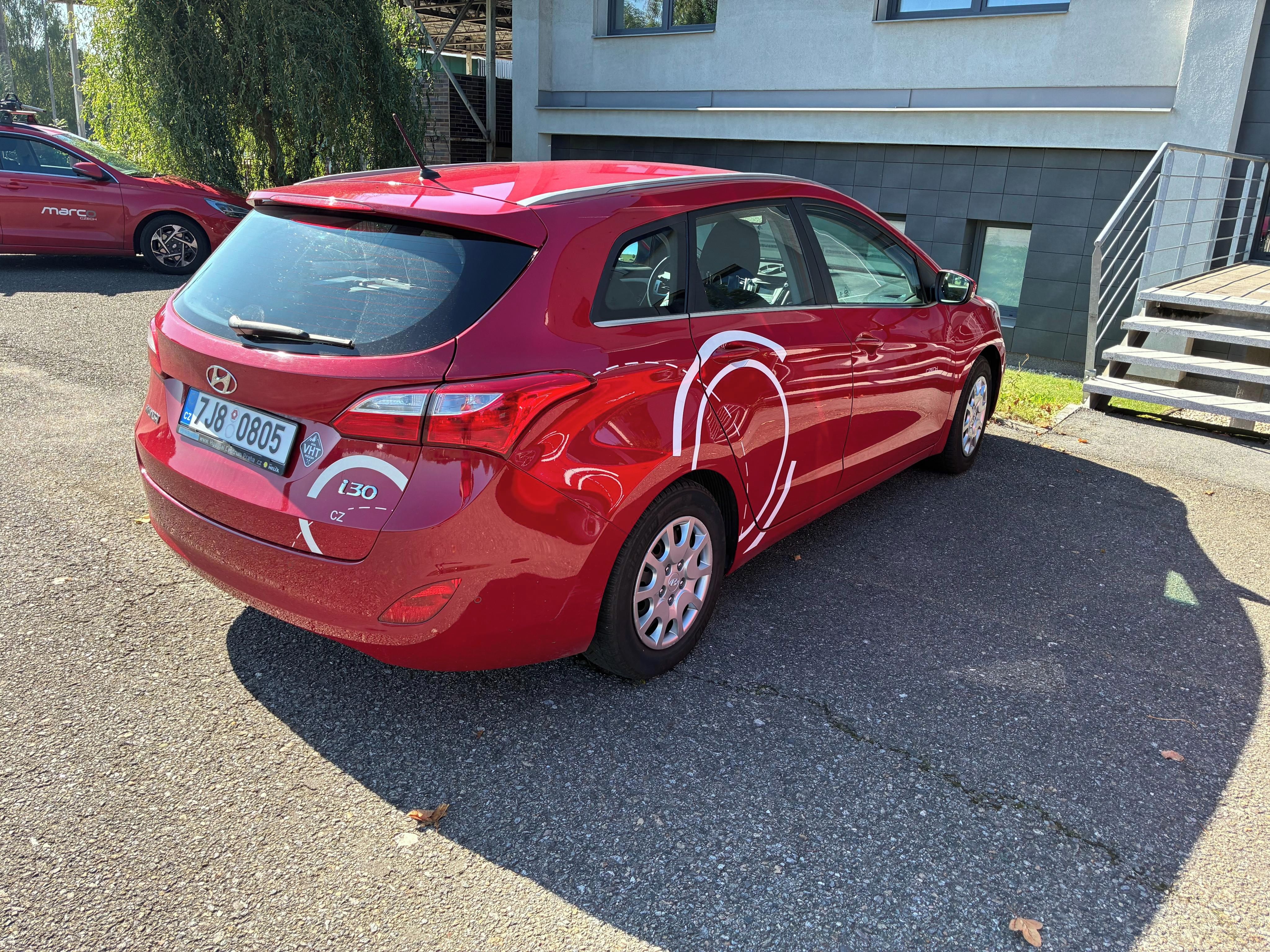 Hyundai i30, Hyundai i30, 1.6 MPI - fotka 3