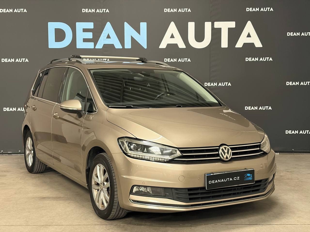 Volkswagen Touran, 1.5 TSI 110 kW Automat 153t.km - fotka 2