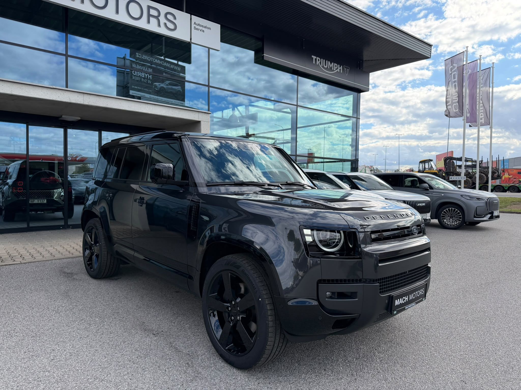 Land Rover Defender, 110 X-Dynamic HSE V8 P425 - fotka 4