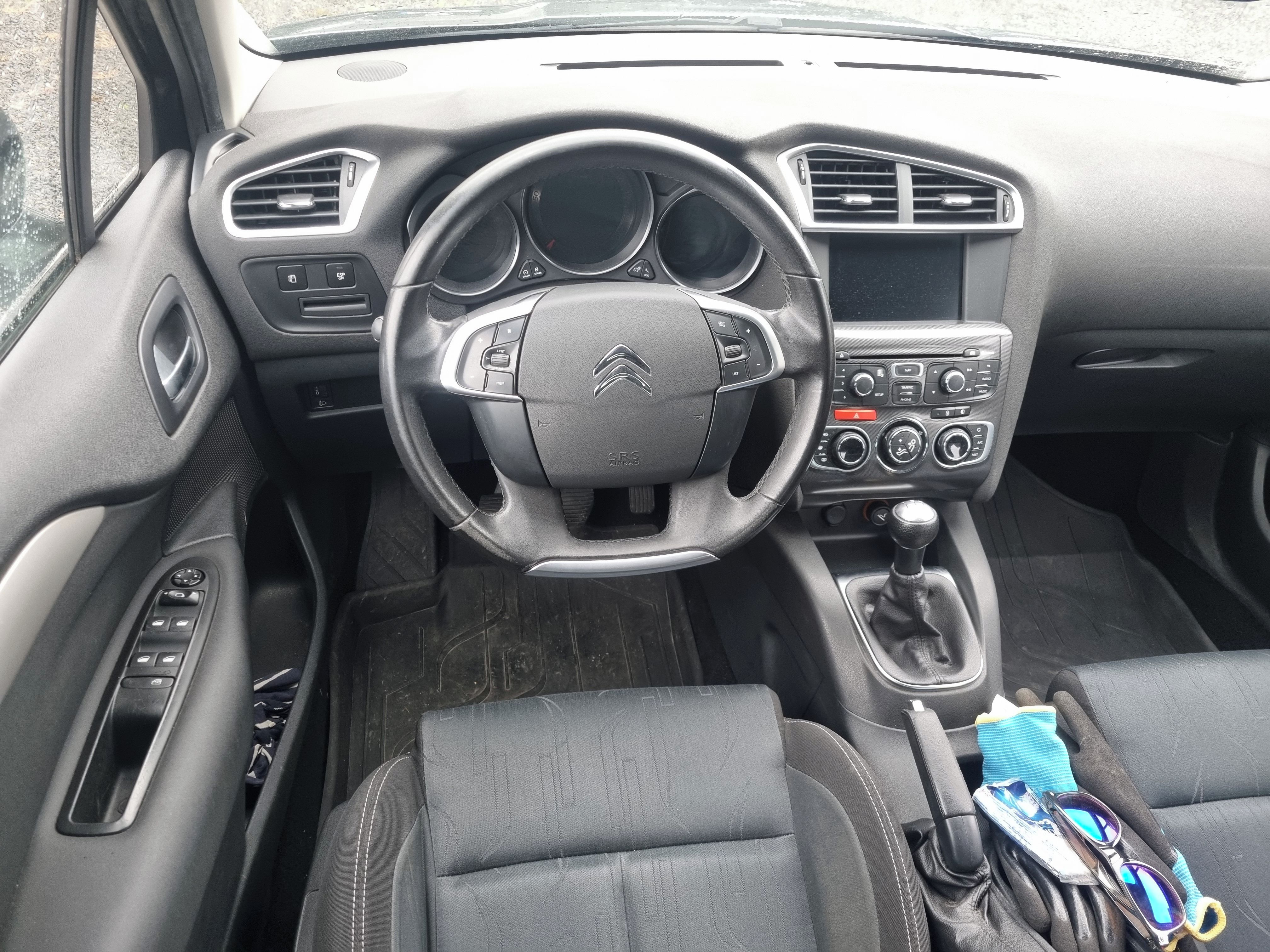 Citroën C4, 1.6 HDi 68KW Digiklima - fotka 5