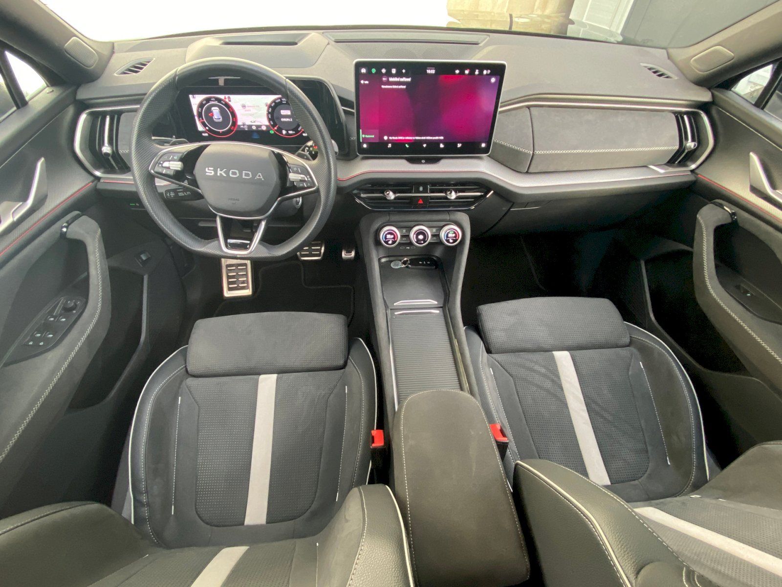 Škoda Kodiaq, SPORTLINE 2.0 TDI 142 kW 4x4 D - fotka 5