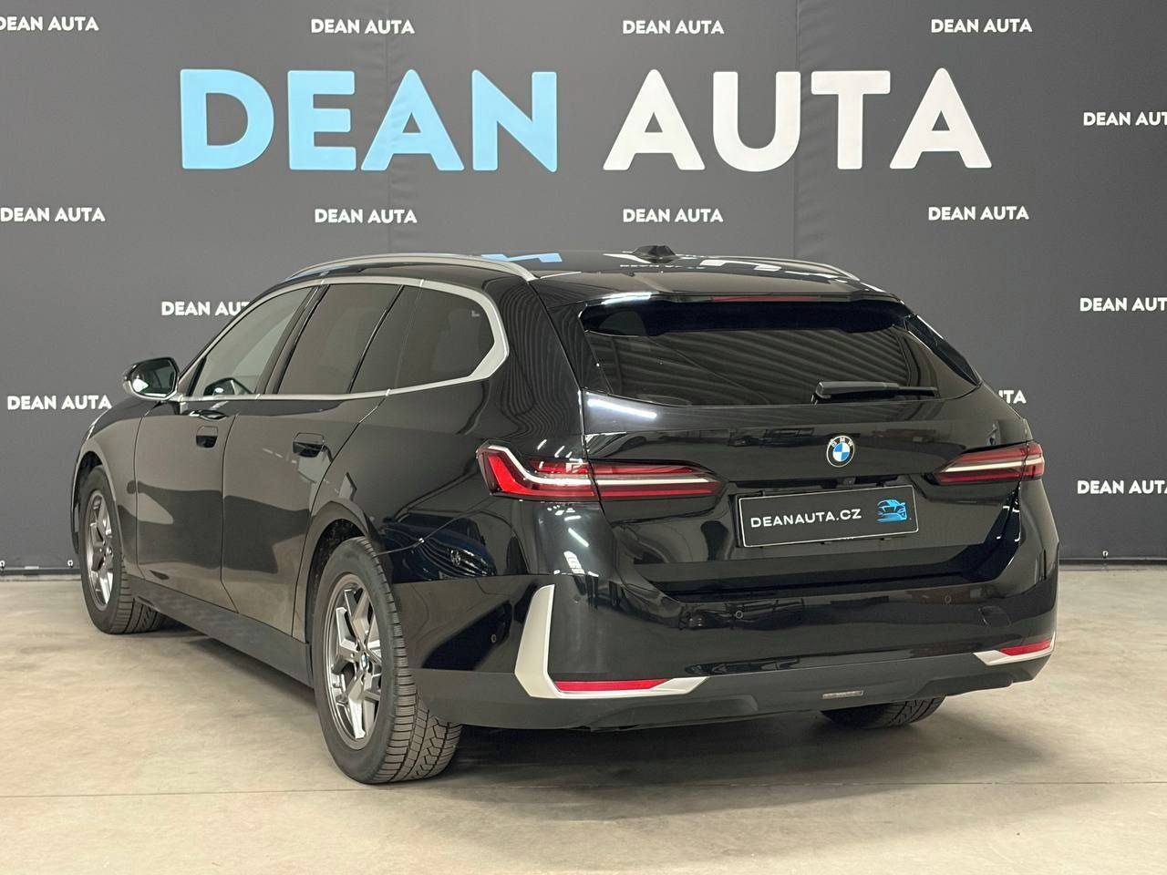 BMW Řada 5, 520D Touring 145kw - fotka 4