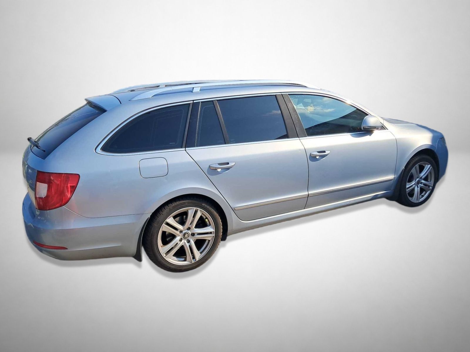 Škoda Superb, 2.0 TDI, Serv.kniha, Xenony - fotka 2