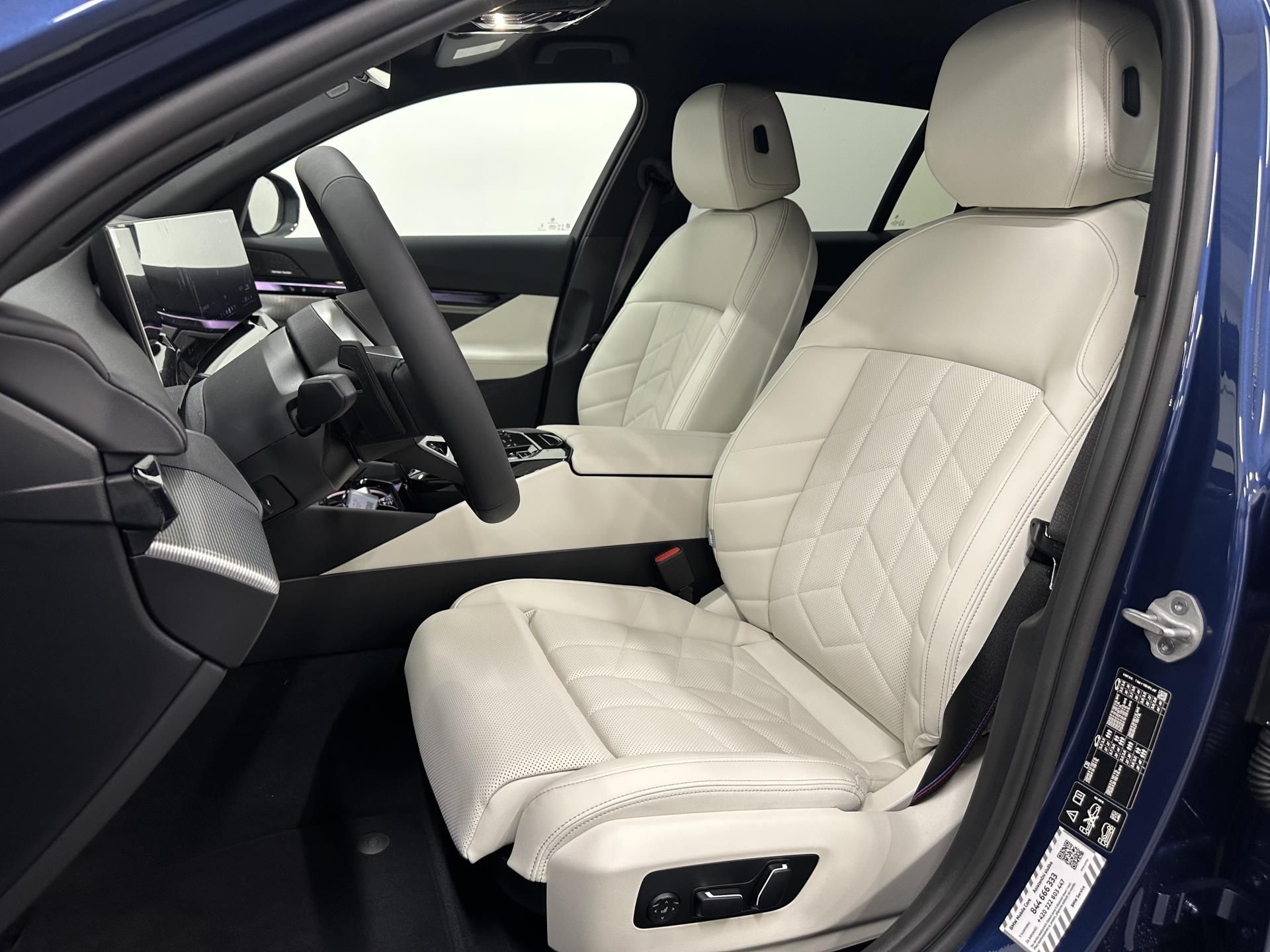 BMW Řada 5, 540d xDrive Touring - fotka 6