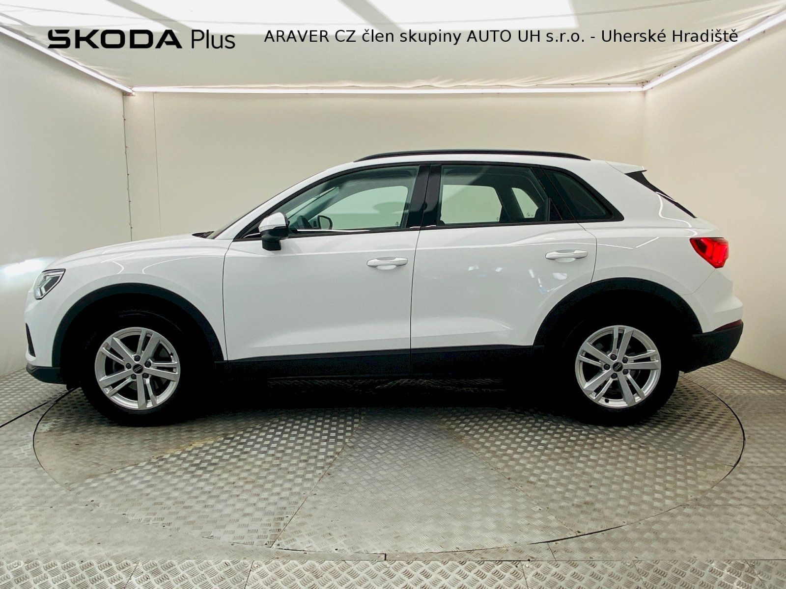 Audi Q3, 1.5TFSI 110KW S-tronic - fotka 3