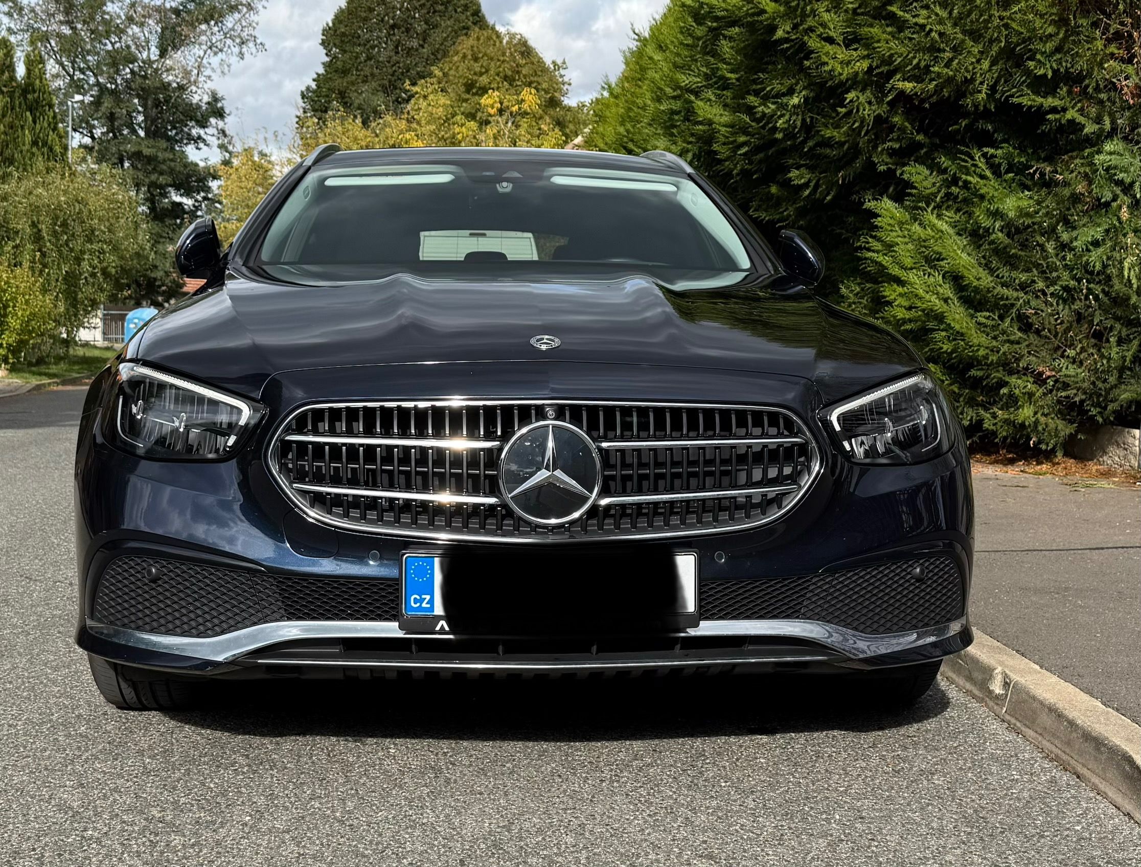 Mercedes-Benz Třídy E, Mercedes-Benz E 220 d 4MATIC