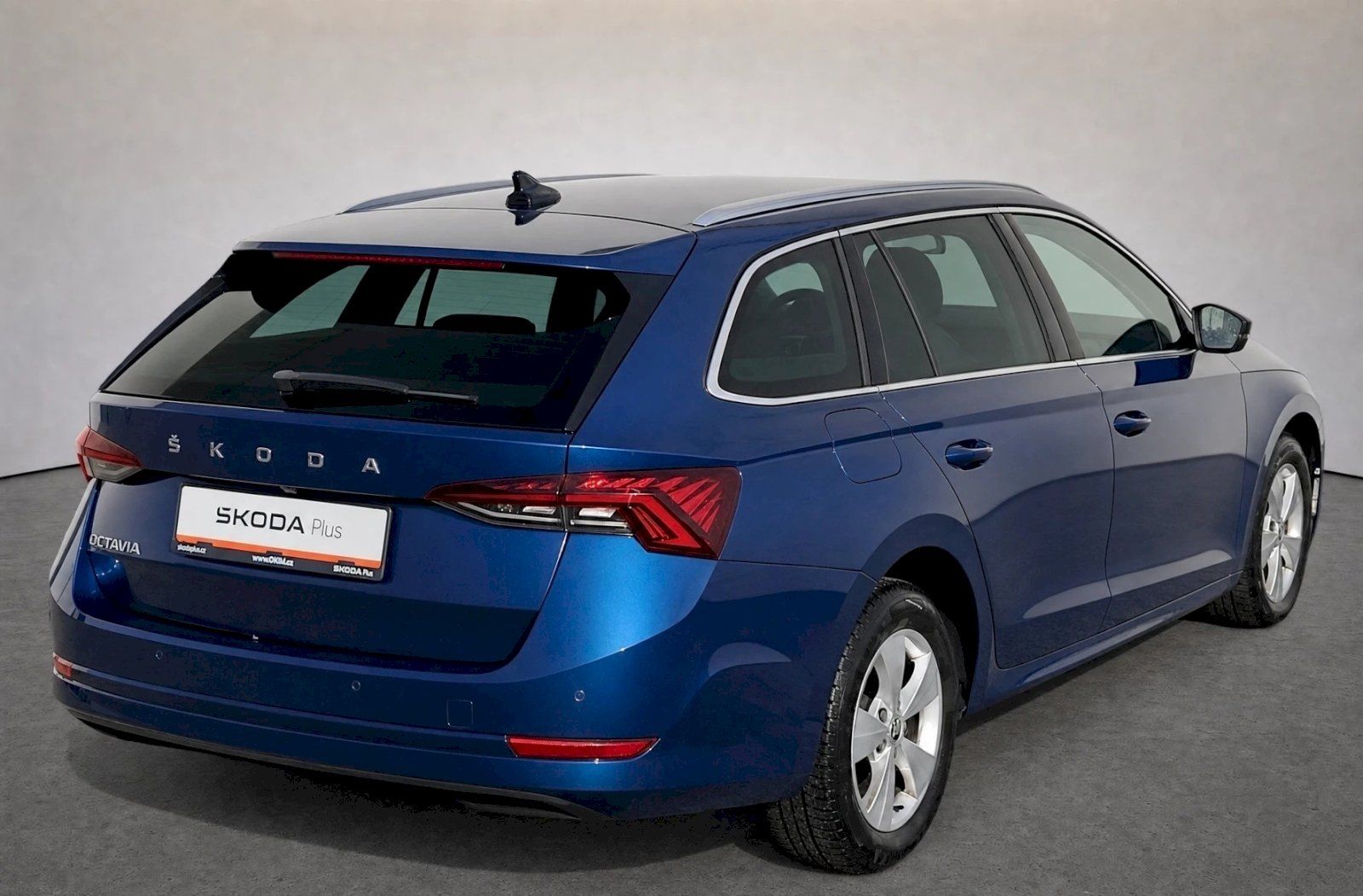Škoda Octavia, Combi Style Plus 2,0 Tdi 110 K - fotka 2