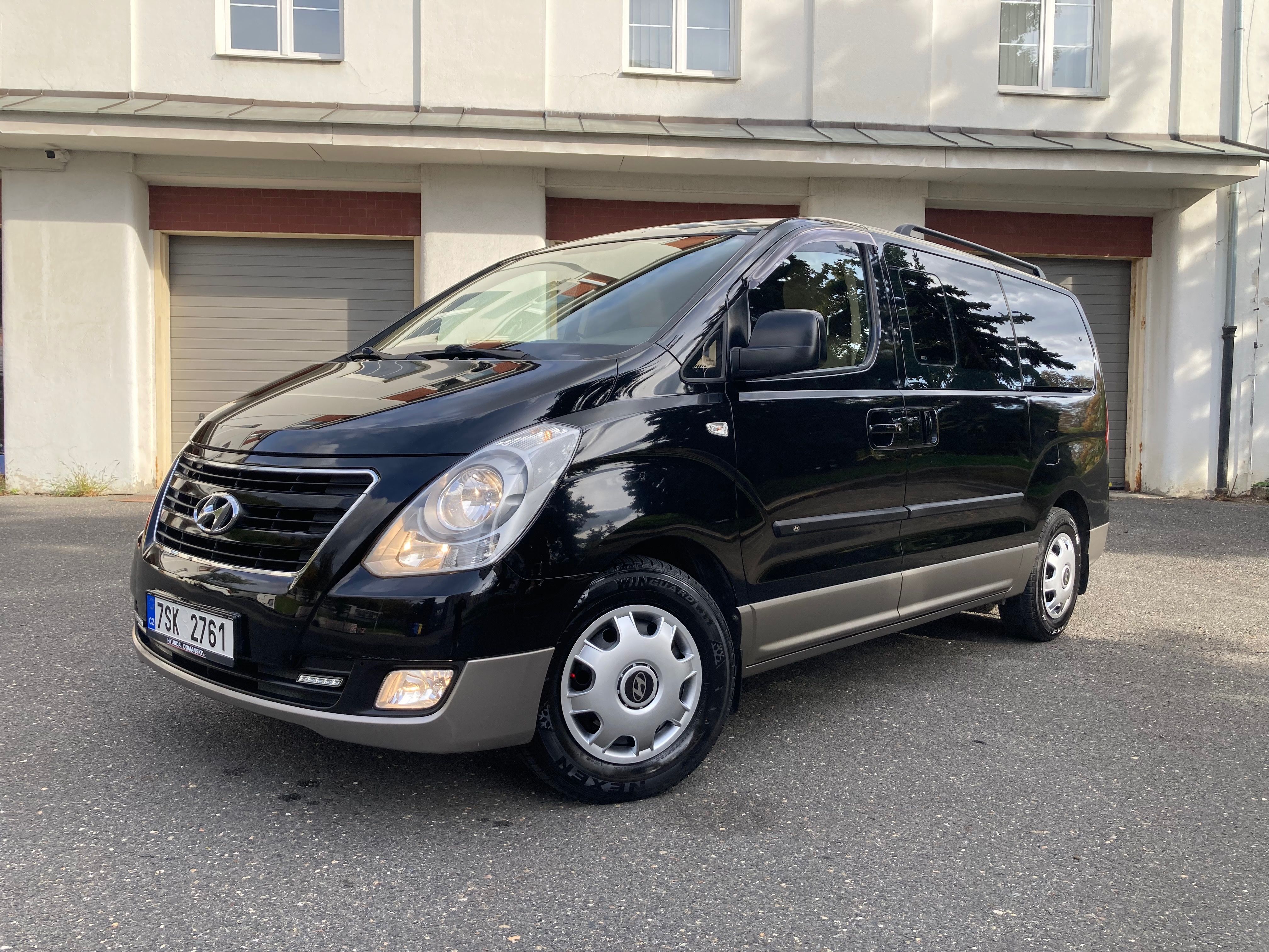 Hyundai H 1, TOUR 2.5CRDi Automat Tažné ČR - fotka 2