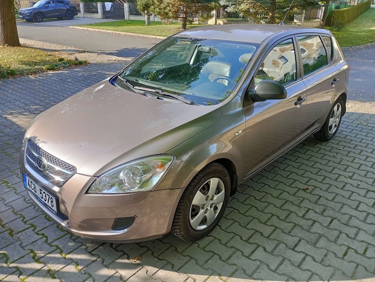 Kia Cee´d, 1.4, r. 2009, 88 079 km