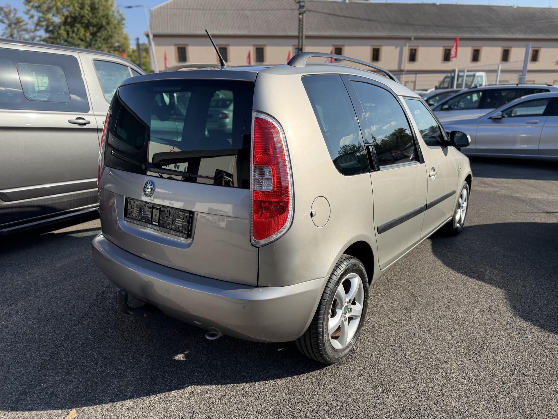 Škoda Roomster, 1.2 Tsi, 63kw, 1. majitel - fotka 3