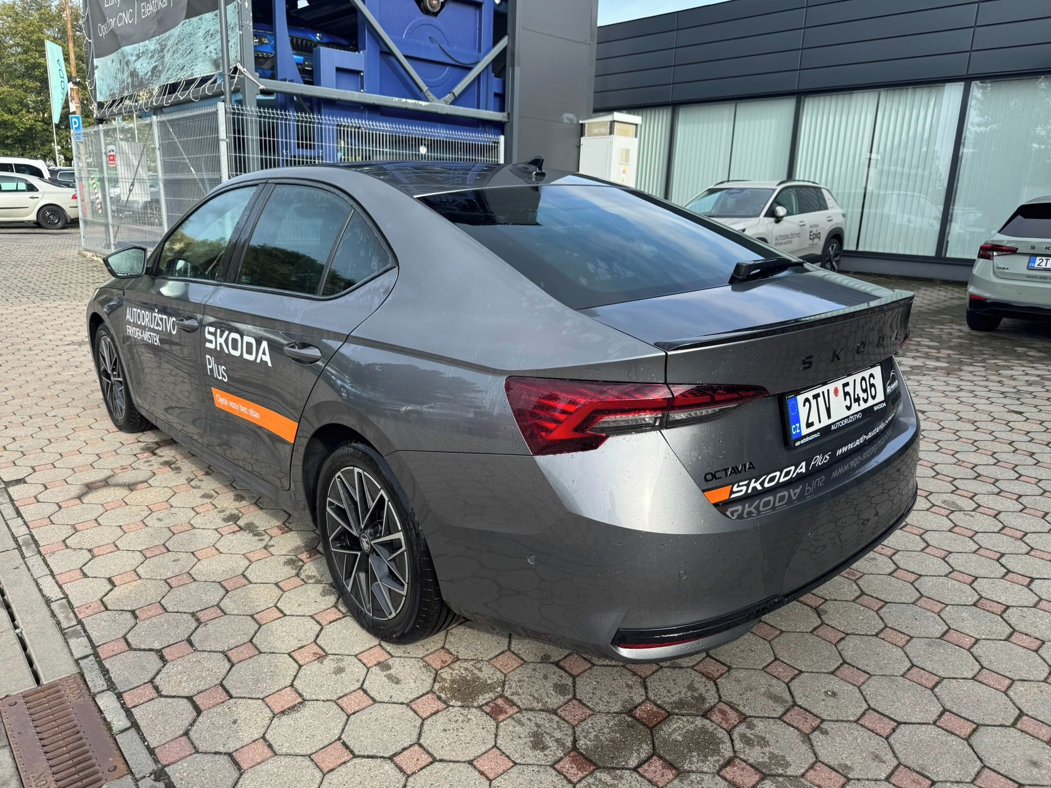 Škoda Octavia, Sportline 1,5TSI 110 kW 7DSG - fotka 3