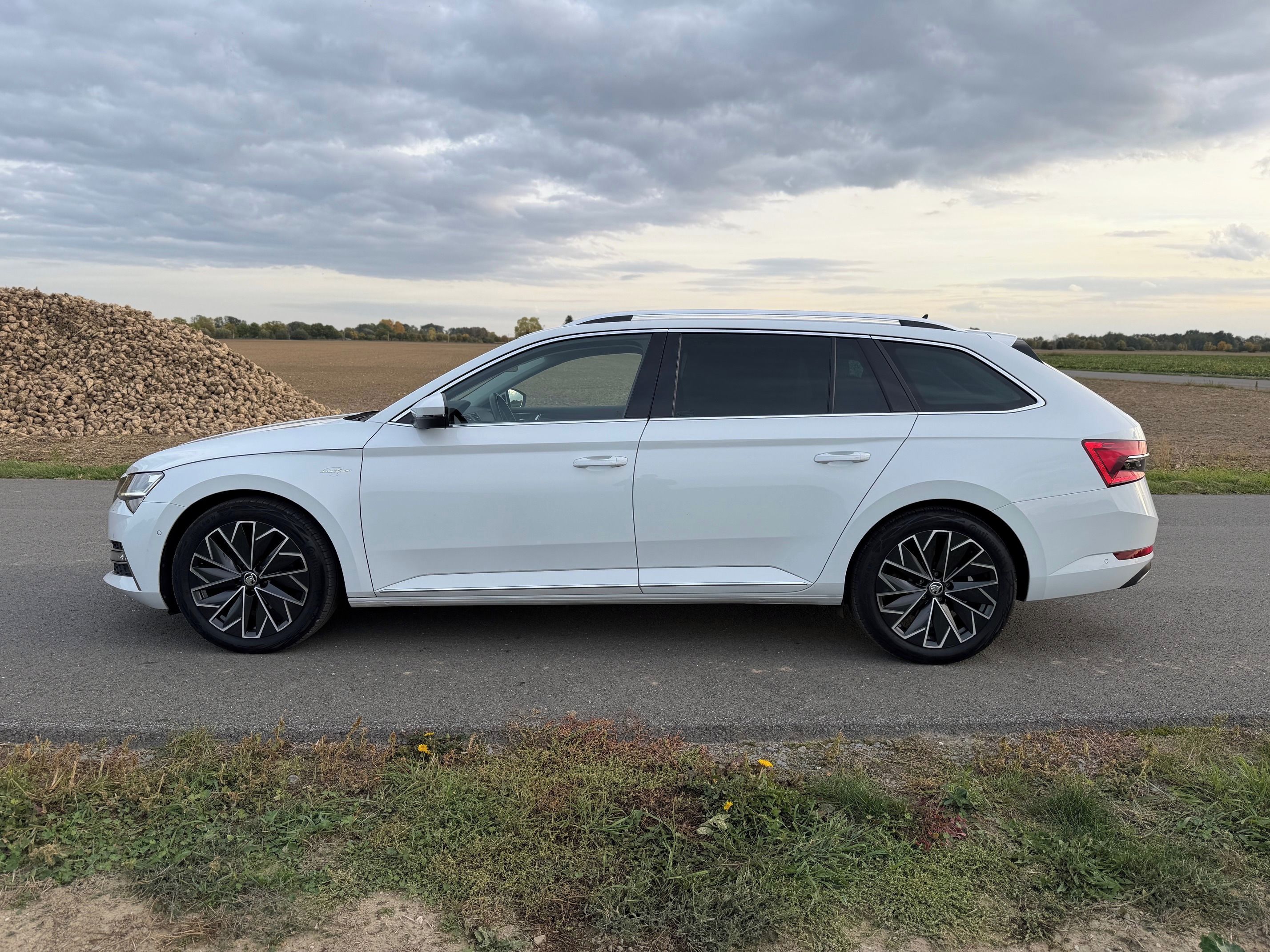 Škoda Superb, Combi 2.0TDI 110kW DSG L&K ČR - fotka 6