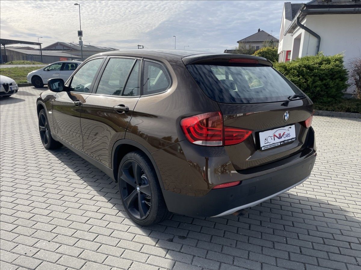 BMW X1, 2,0 d X-Drive 130kw Xenon Klim - fotka 3