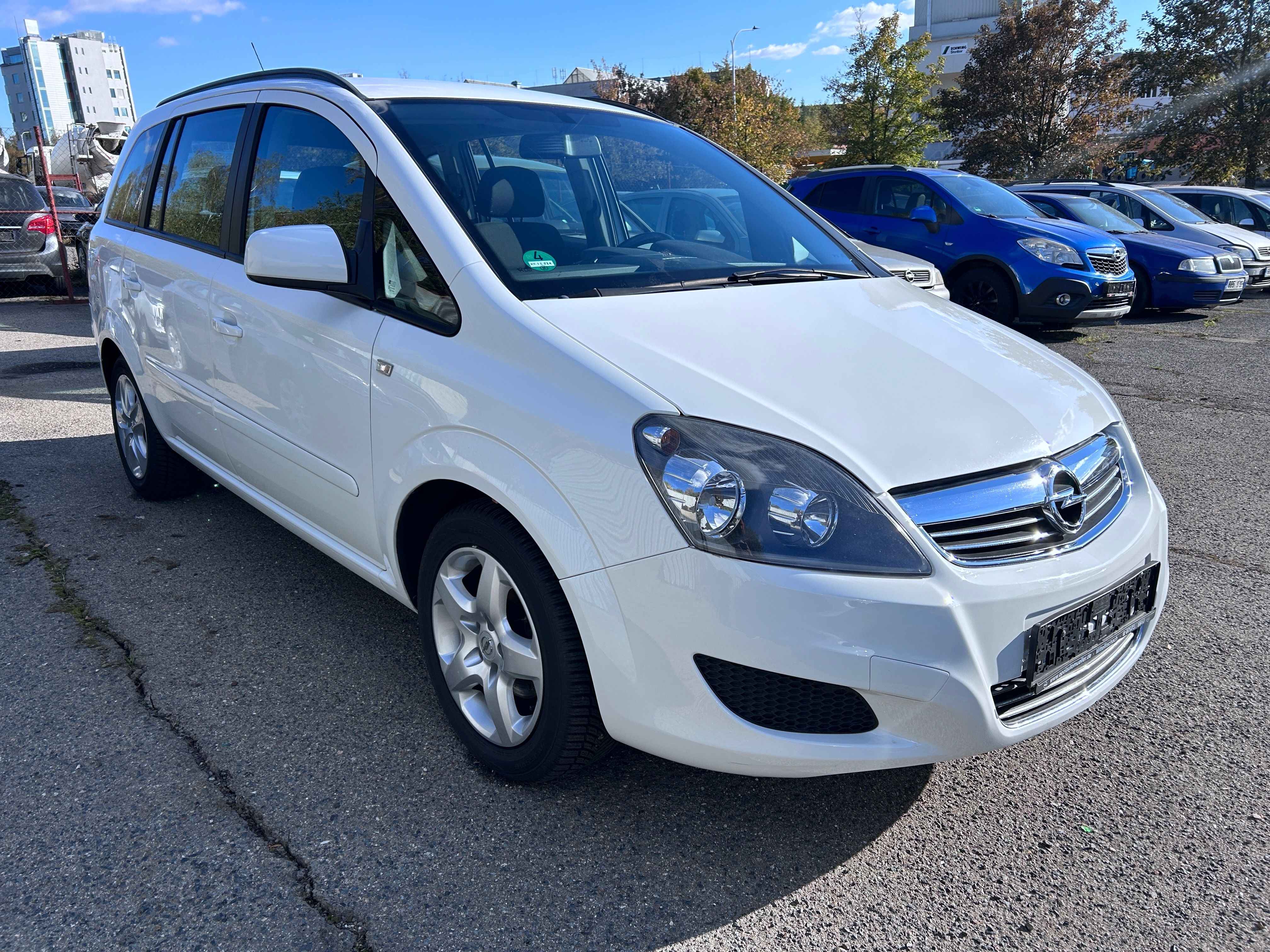 Opel Zafira, 1,8 16V, 7 míst - fotka 3