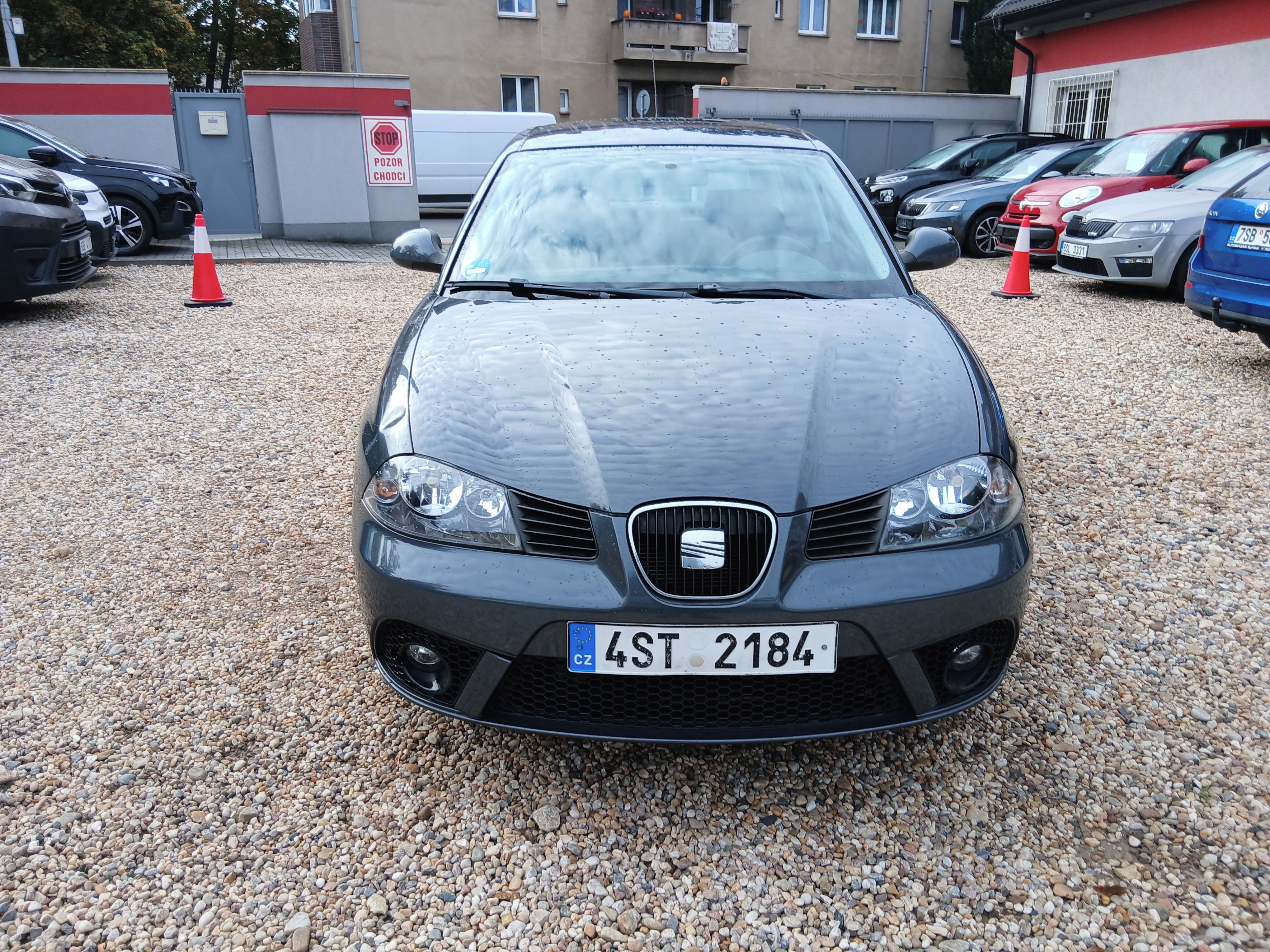 Seat Ibiza, 1.2i 12V 51KW Klima+Zim.kola - fotka 2