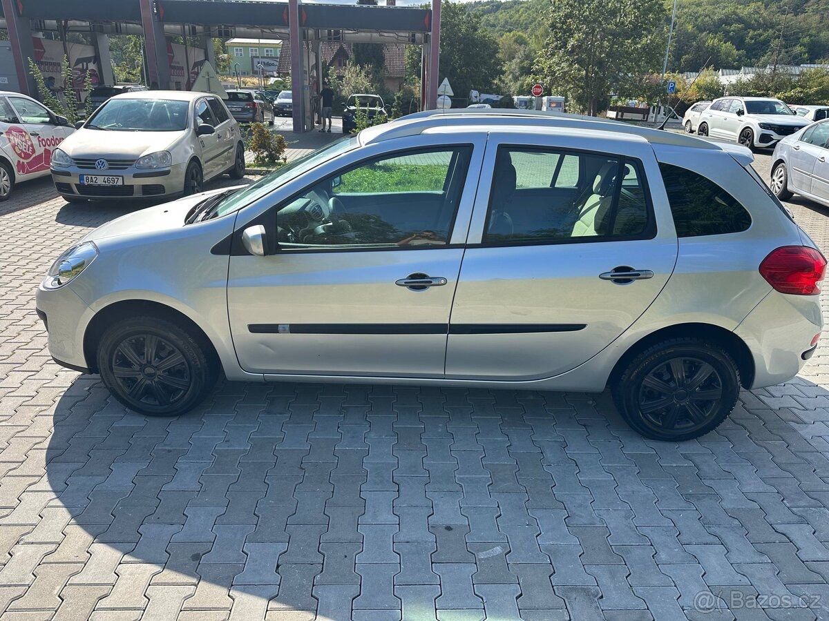 Renault Clio - fotka 2