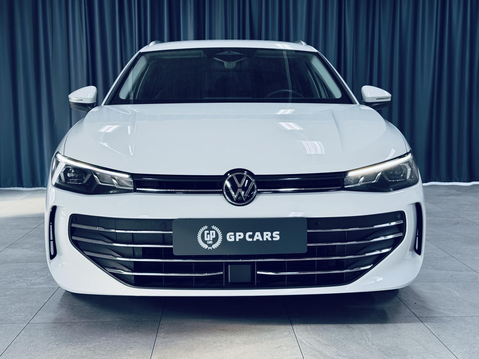 Volkswagen Passat, 1.5Tsi*TAŽ*MASAŽE*360°KAMERY* - fotka 2