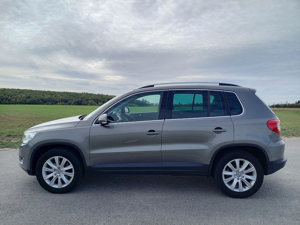 Volkswagen Tiguan, 2,0Tdi 125kw klima+4x4+alu. - fotka 5