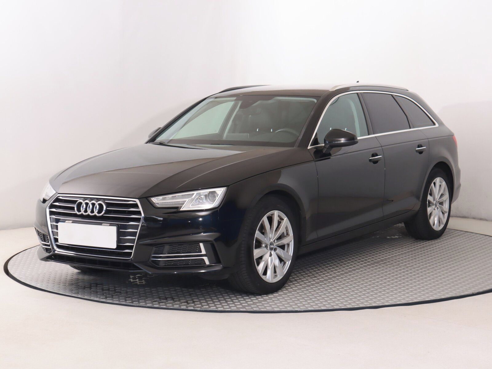 Audi A4, 2.0 TDI, Automat - fotka 2