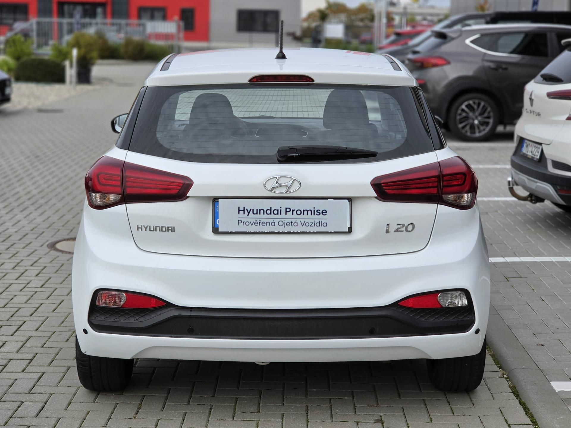 Hyundai i20, 1,2i 55kW - fotka 4