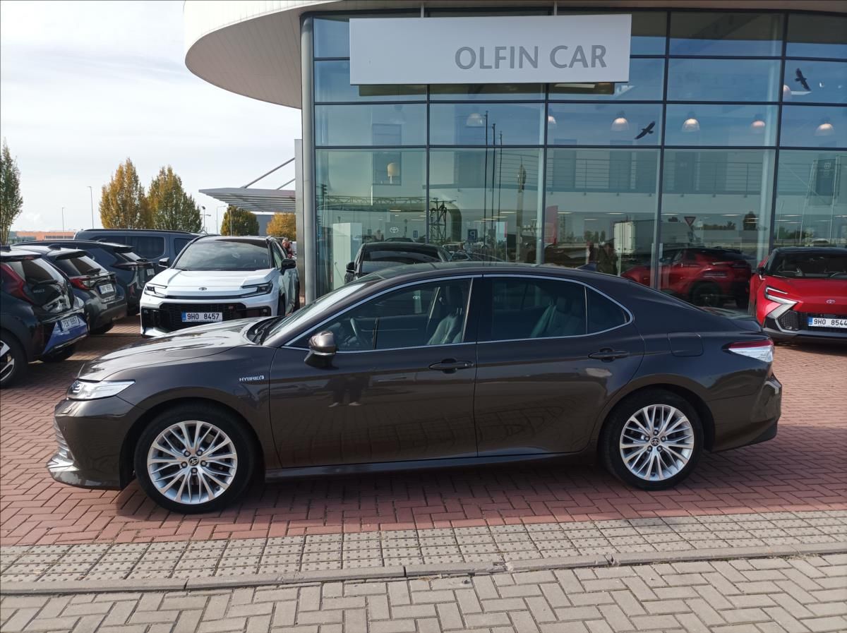 Toyota Camry, 2,5 Executive - fotka 2