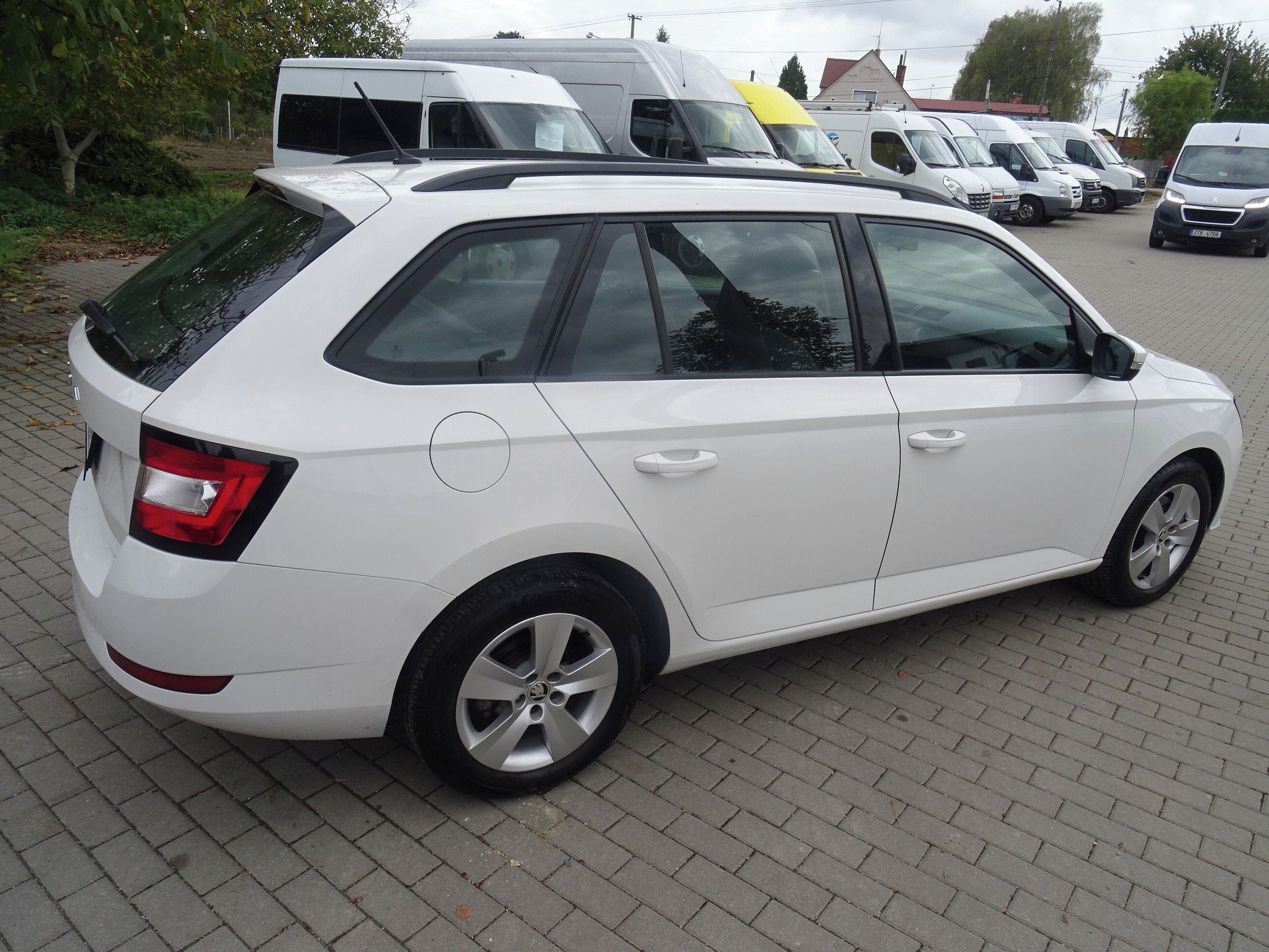 Škoda Fabia, 1.0 TSI 81 kW, KOUPENO V ČR - fotka 4