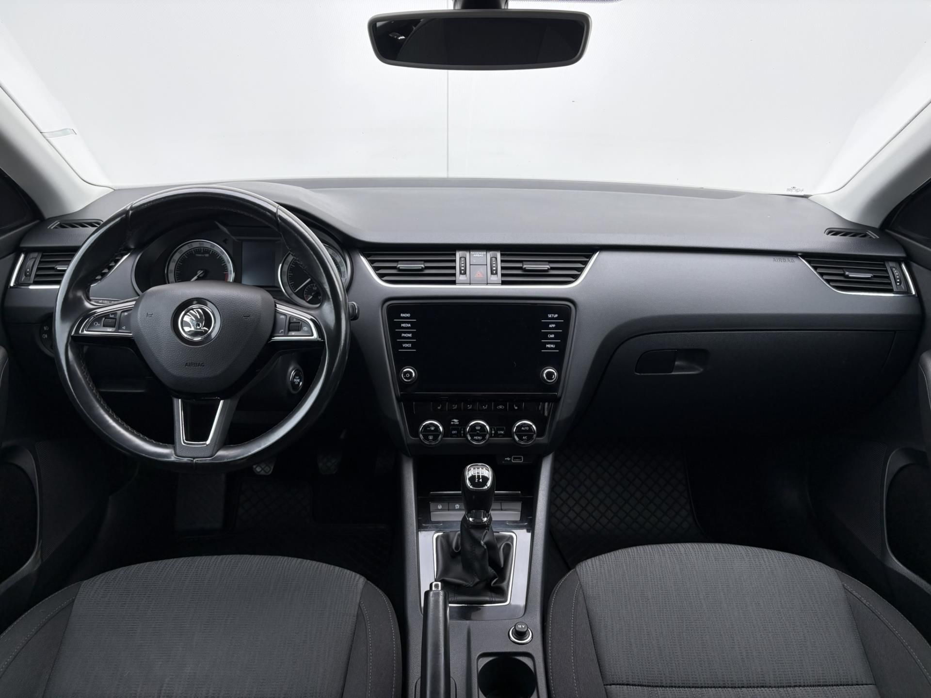 Škoda Octavia, 1.6 TDI / 85 kW Style - fotka 5