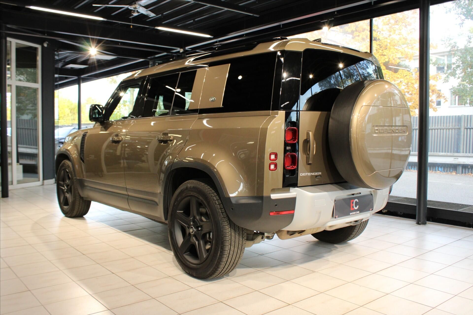 Land Rover Defender, 110 D300 SE ACC/NezTop/360°/Ta - fotka 4
