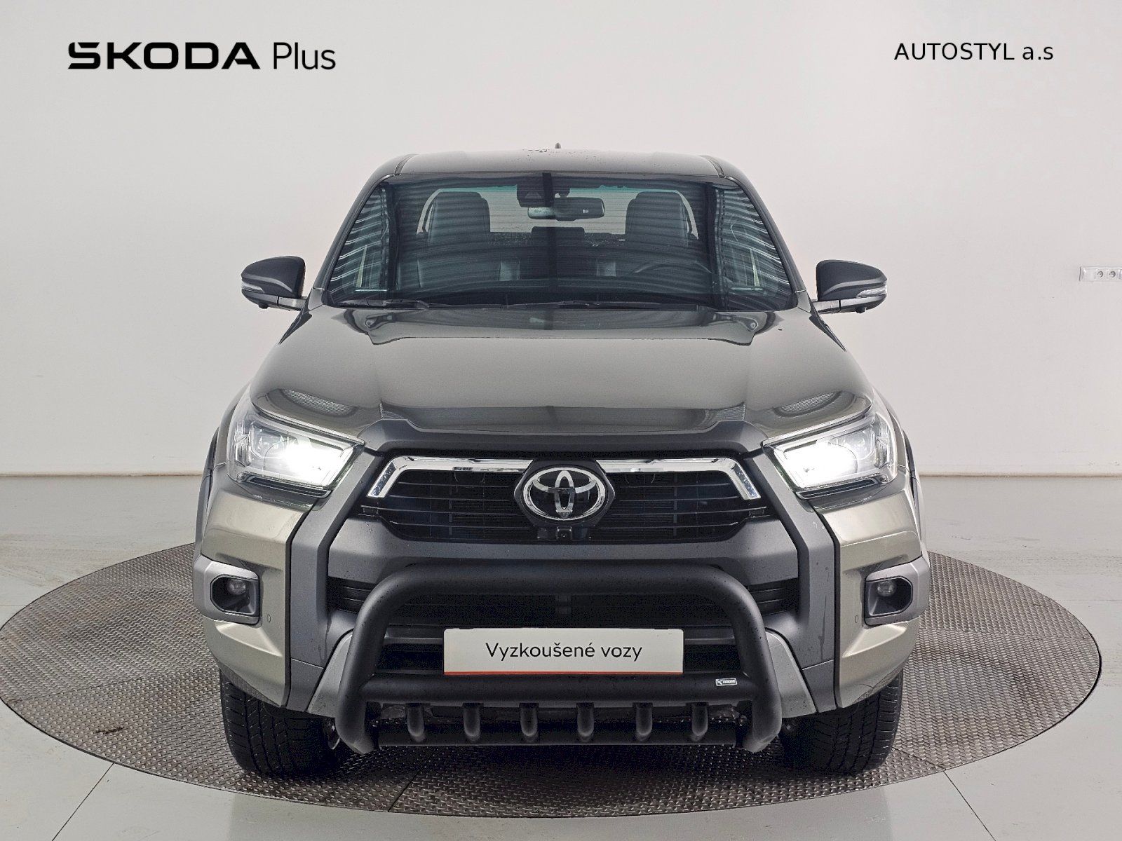 Toyota Hilux, 2.8 D-4D 204k 6AT INVINCIBLE H - fotka 4