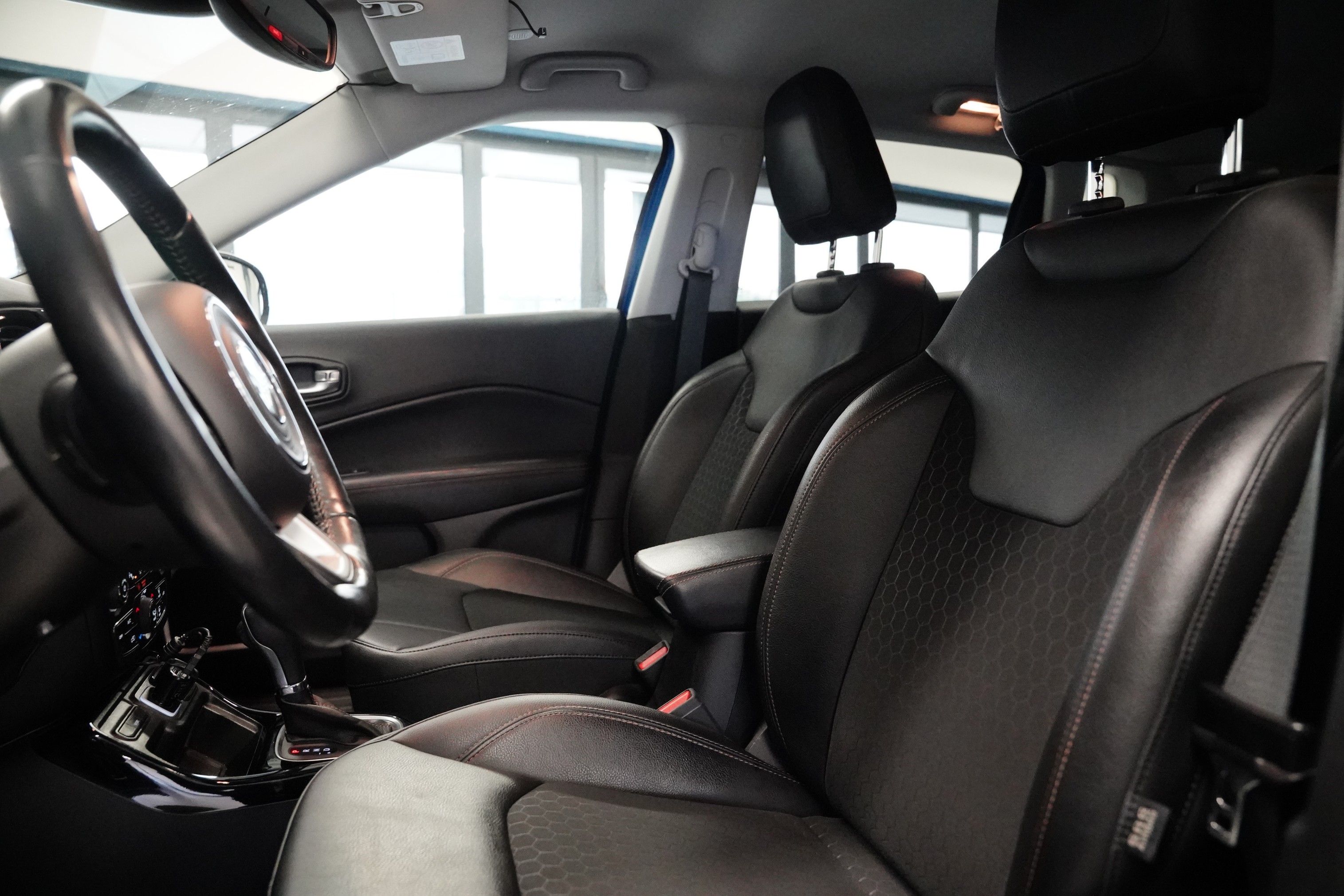 Jeep Compass, 1.3 T 110 kW AT - fotka 6