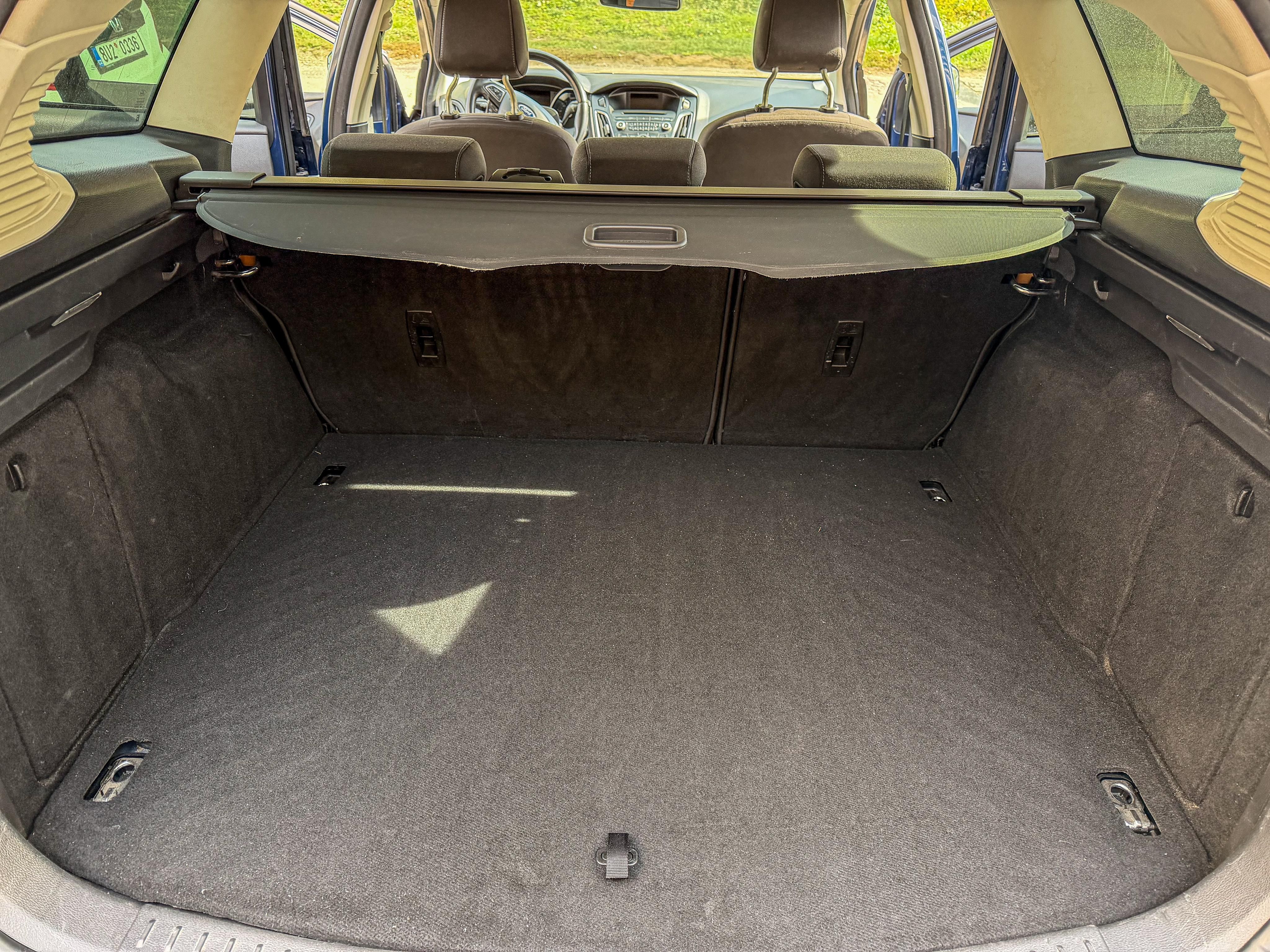 Ford Focus, Ford Focus kombi 1.5 TDCi - fotka 6