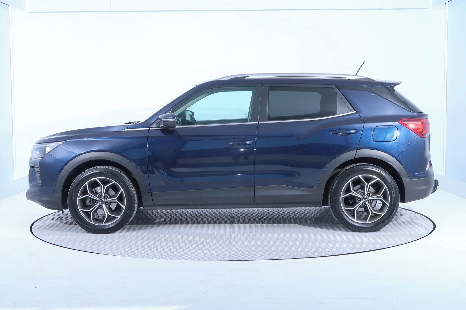 SsangYong Korando, 1.5 T-GDI, Automat, Serv.kniha - fotka 3