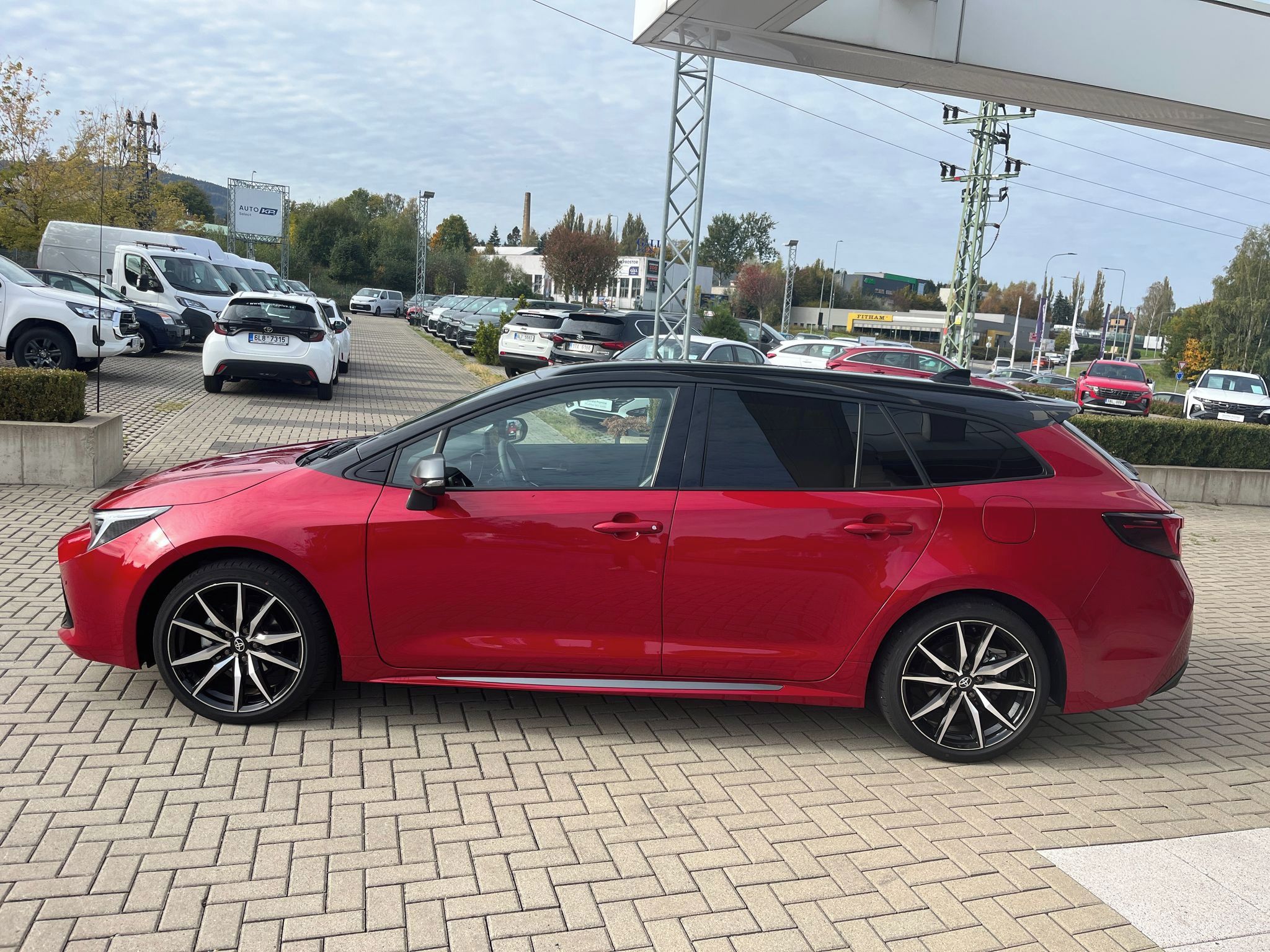 Toyota Corolla, 1.8 Hybrid GR Sport Dynamic - fotka 3