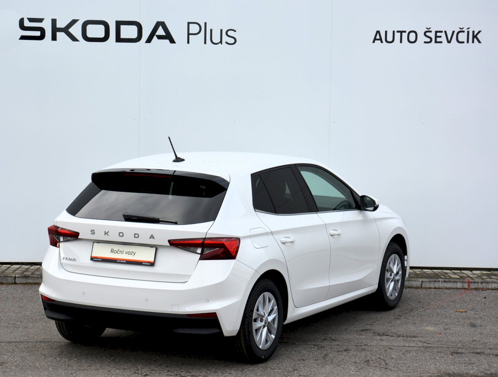 Škoda Fabia, Top Selection 1,0 TSI 70 kW 5M - fotka 2