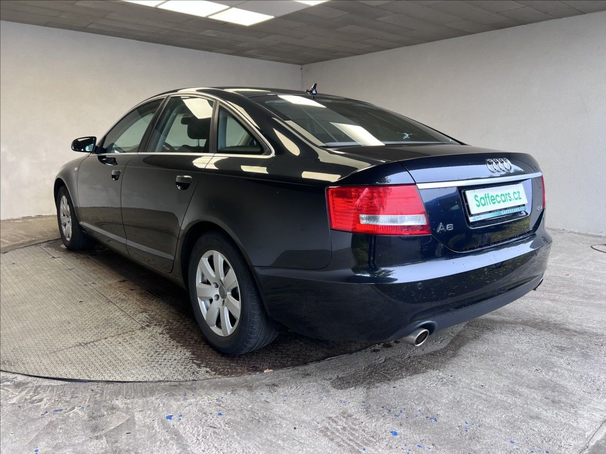Audi A6, 2,4 V6 - fotka 5