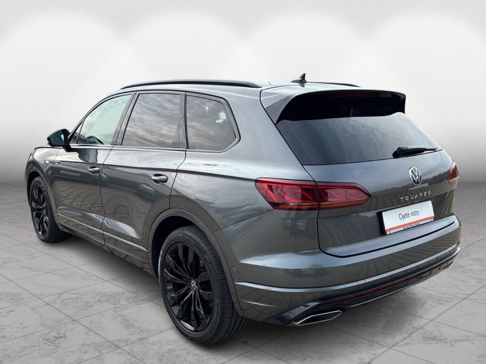 Volkswagen Touareg, R-LINE V6 3,0 TDI 4 Motion - fotka 4