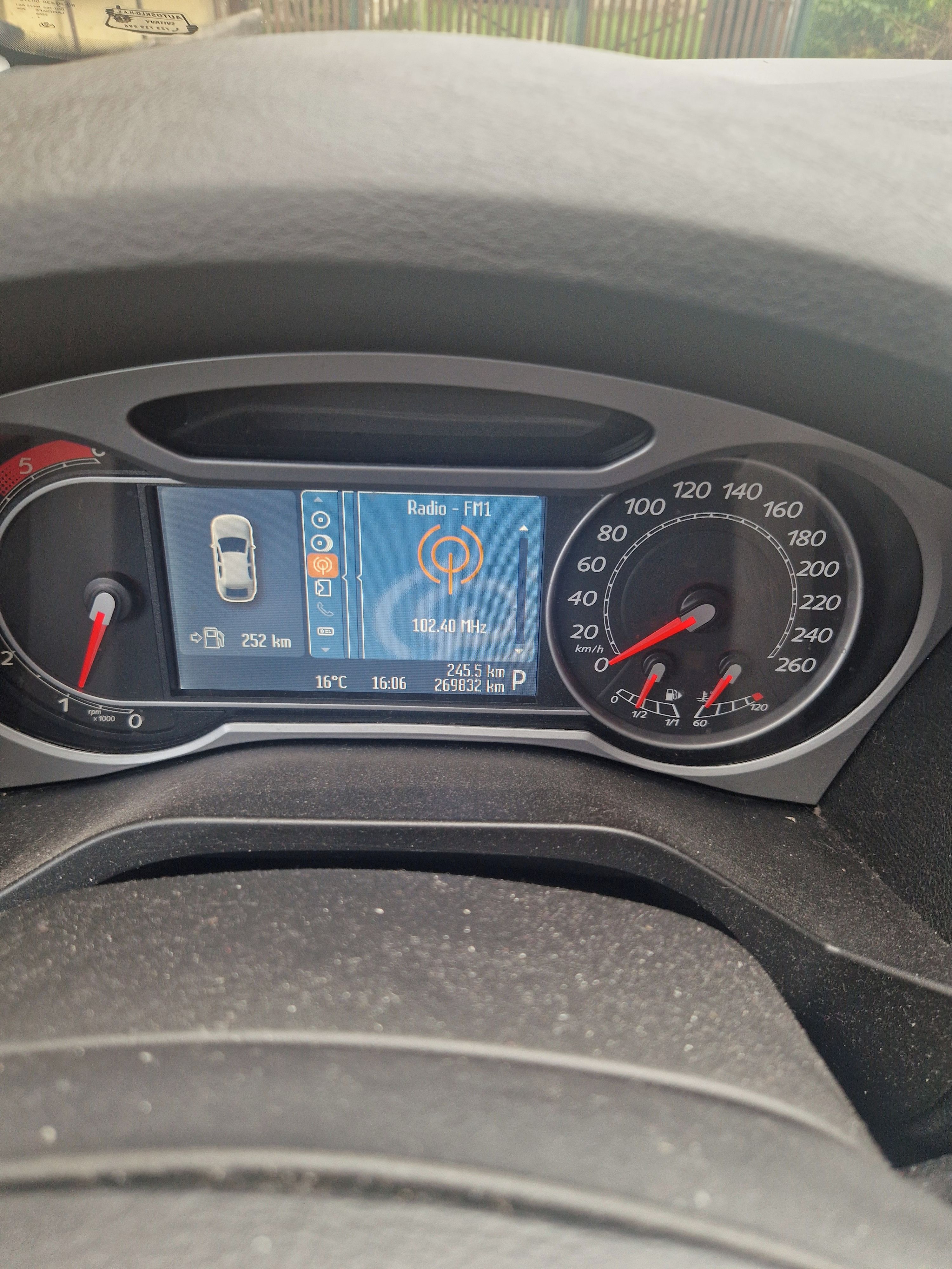 Ford S-MAX, 2.0 TDCi 100kw - fotka 2