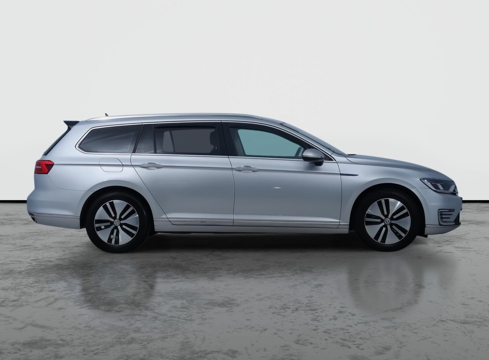 Volkswagen Passat, 1.4 GTE, Automat, Serv.kniha - fotka 6