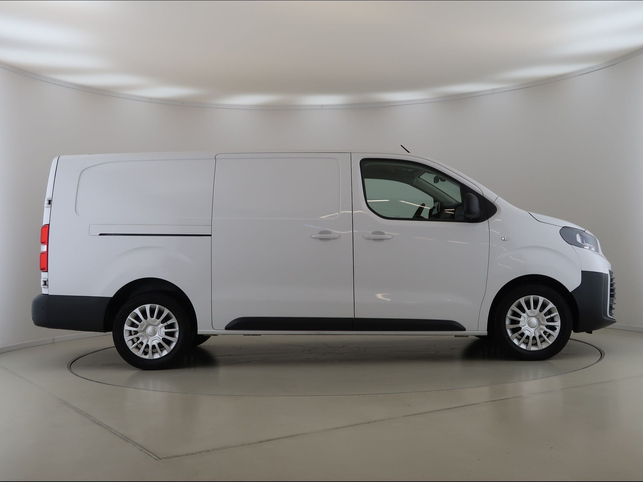 Toyota Proace, 2.0D,106KW,Manuál,L2,CZ,1Maj - fotka 4