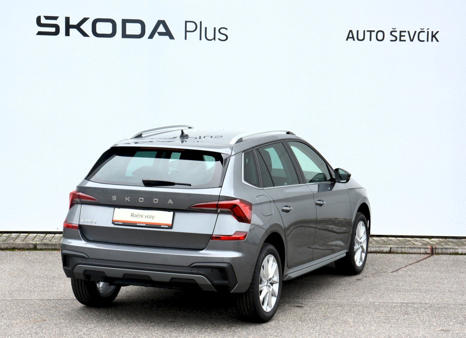 Škoda Kamiq, Top Selection 1,0 TSI 85 kW 7 - fotka 2