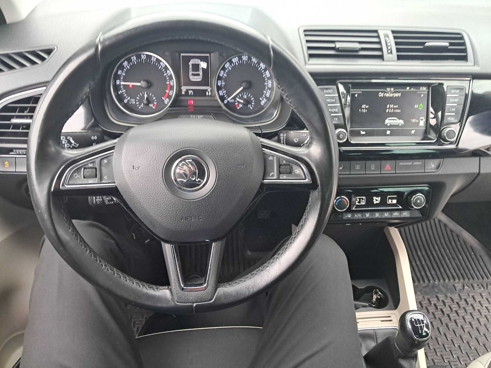Škoda Fabia, 1.4 TDI, Automatická klima - fotka 3