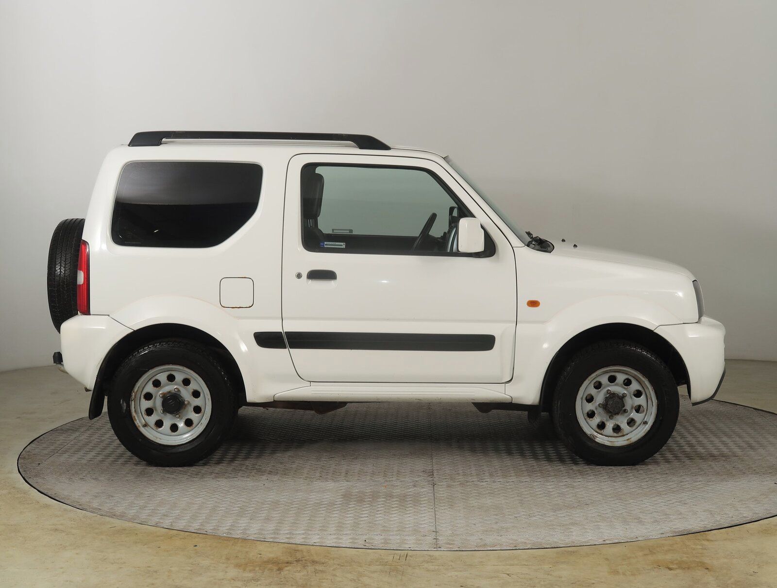 Suzuki Jimny, 1.3 16V, 4X4 - fotka 6