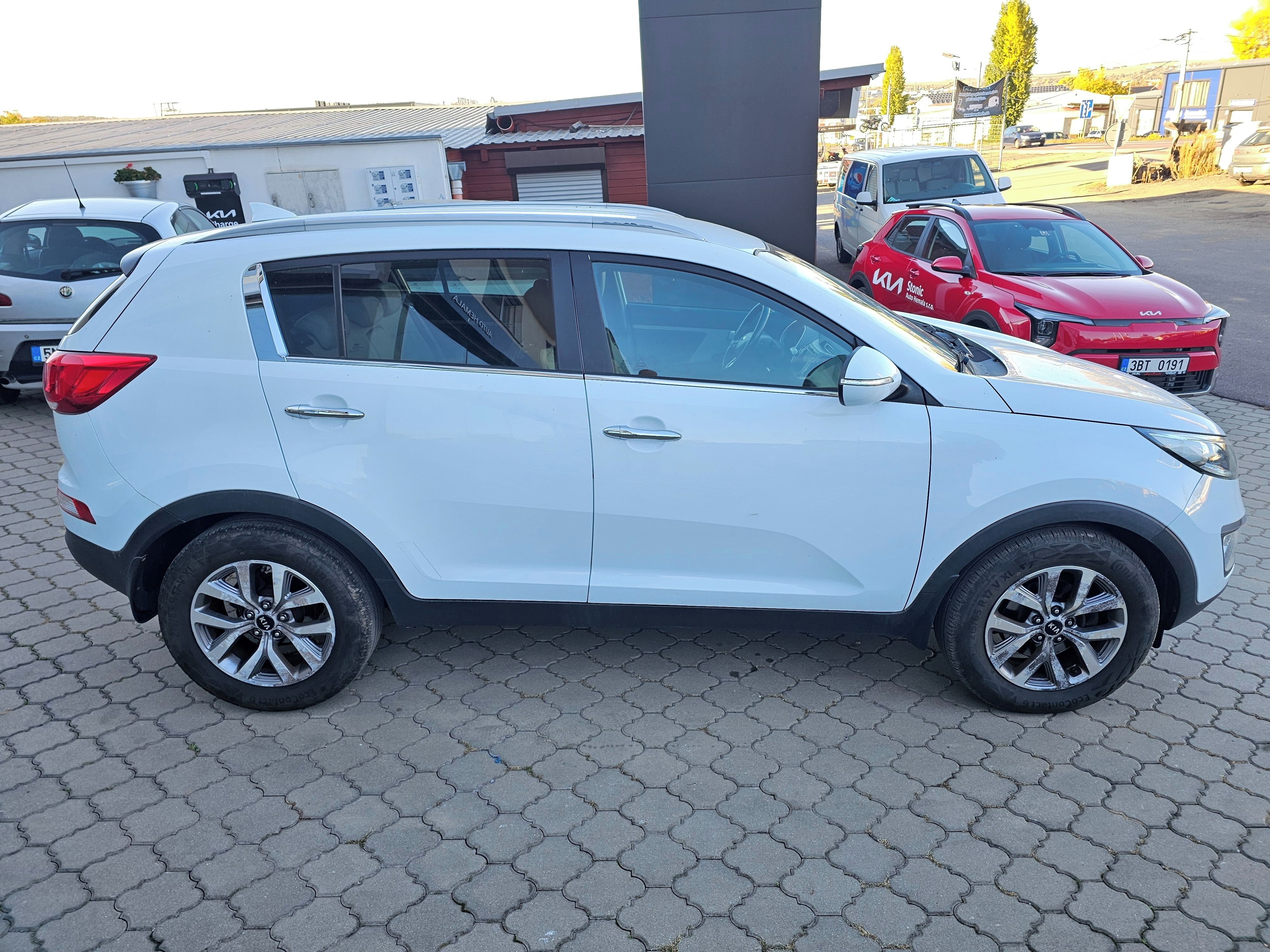 Kia Sportage, 1,7 CRDi Manuál - fotka 6