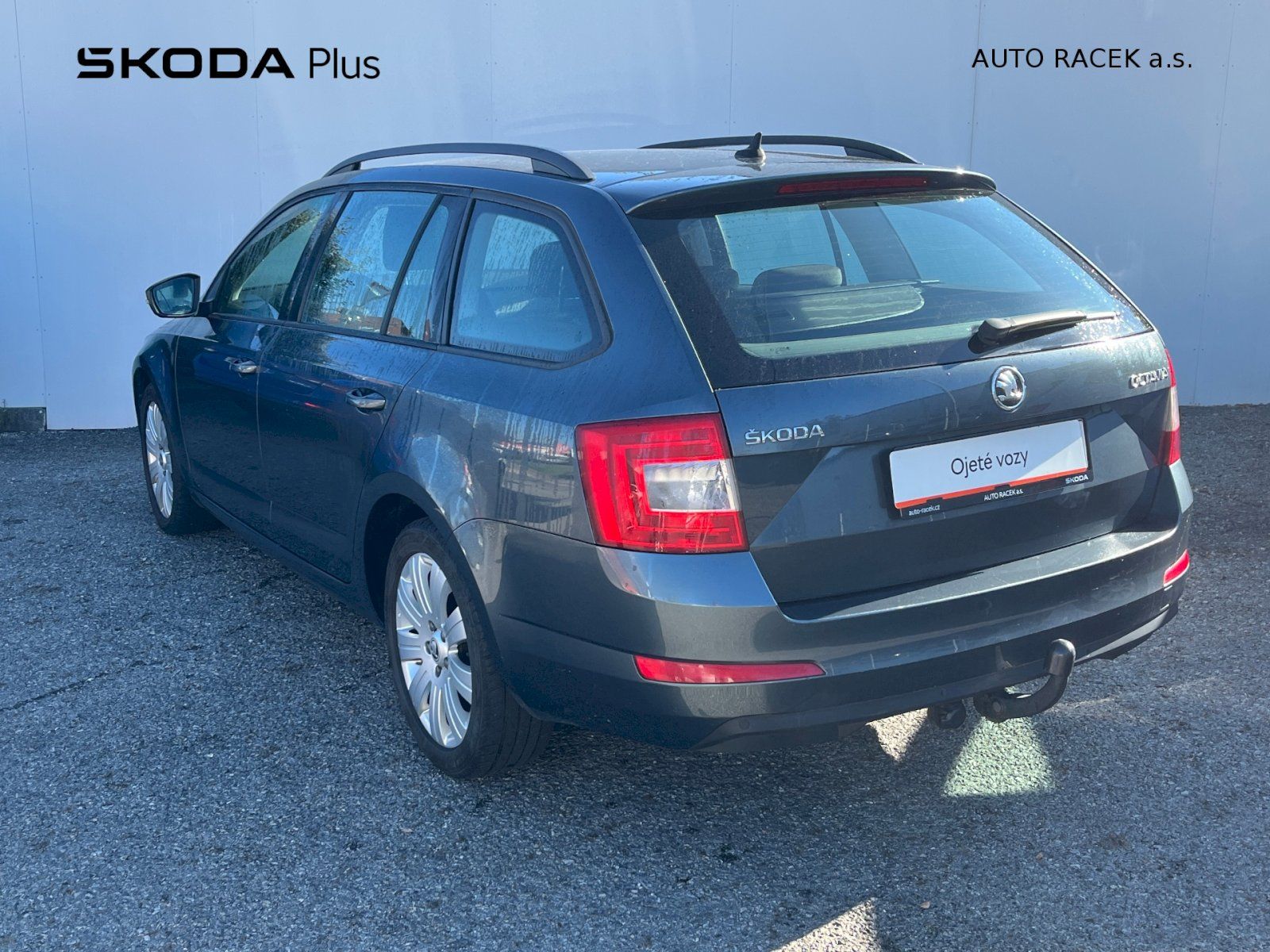 Škoda Octavia, 1.6 TDI 81kW Ambition Combi - fotka 2