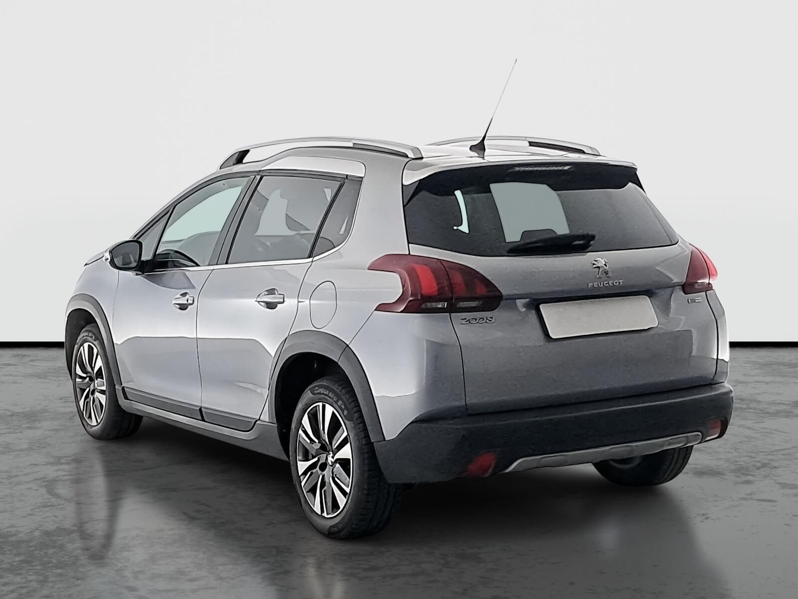Peugeot 2008, 1.2 PureTech, Allure, Automat - fotka 4